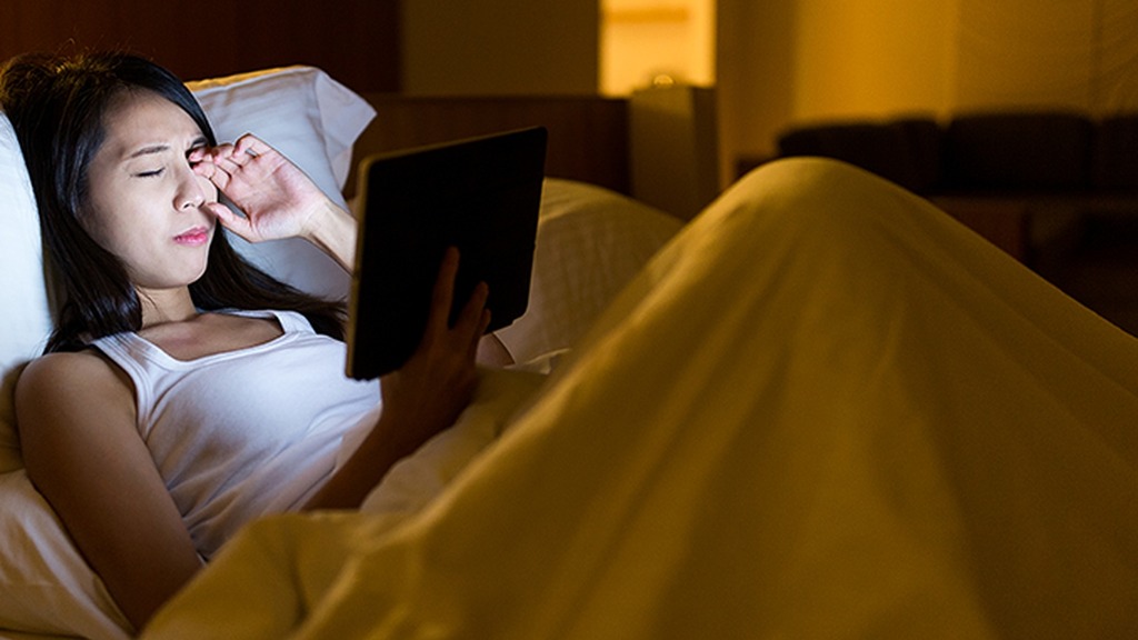 用嘴爱你的人，寂寞时找你；用心爱你的人