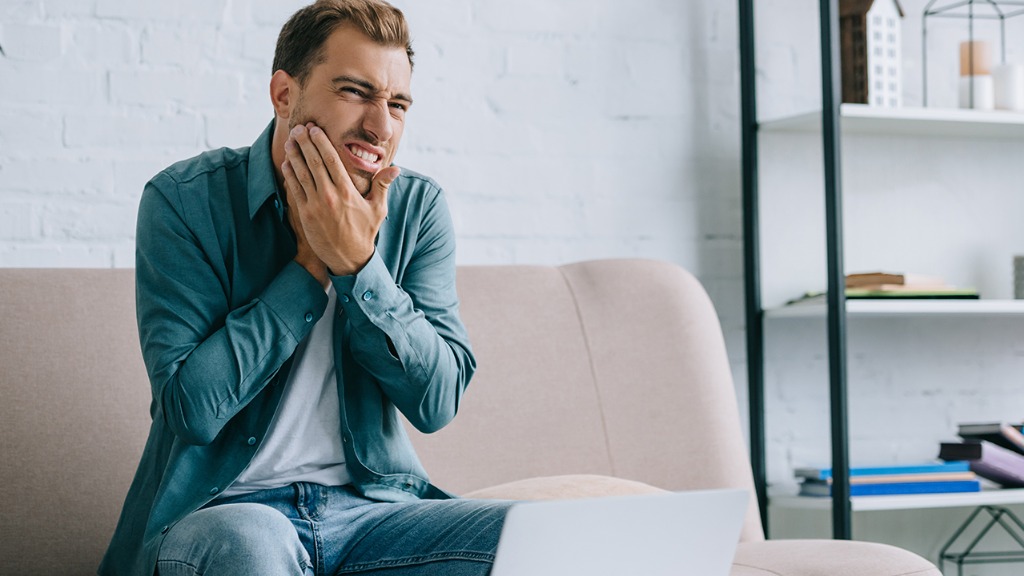 艾滋病“缠身”，口腔还会出问题？以下几种异常要特别警惕