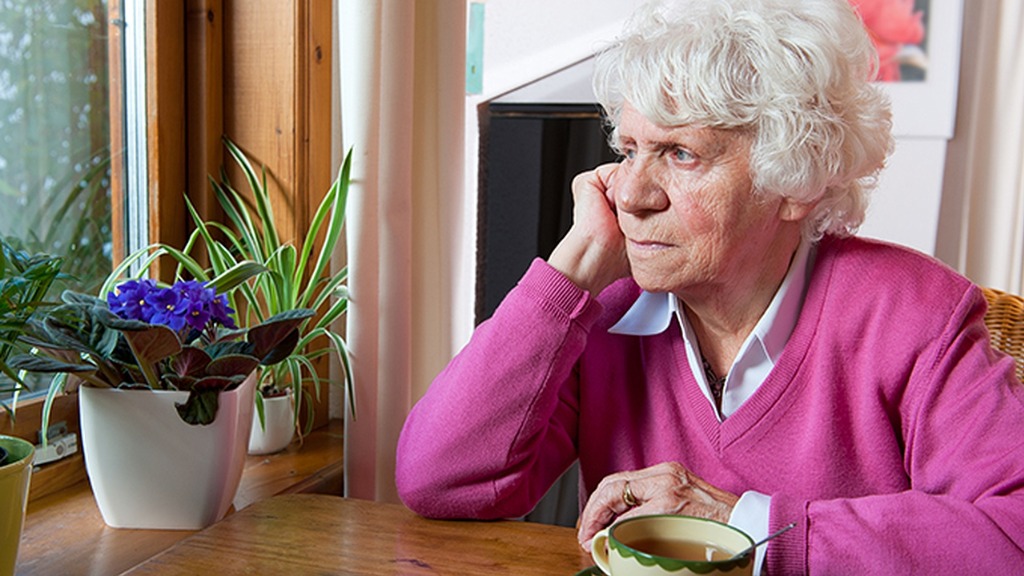 脑梗塞去世的人越来越多?医生:宁可在家玩手机,也要少做这4事