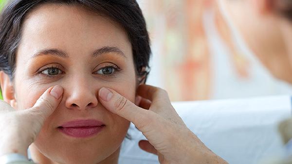 脸部穴位按摩减肥方法