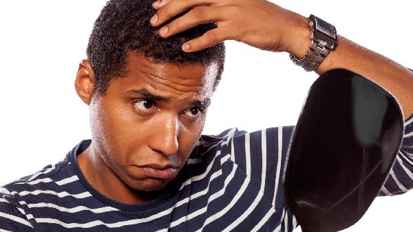 脸上发痒起皮怎么解决