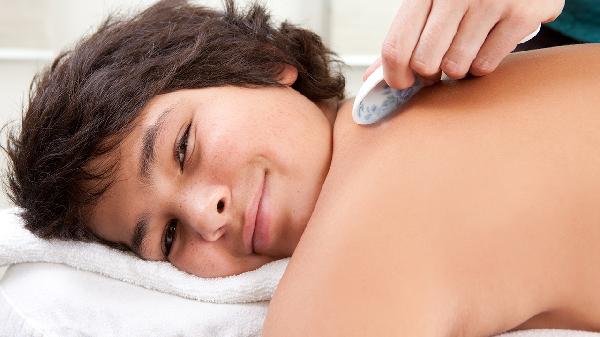 面部刮痧的功效和作用