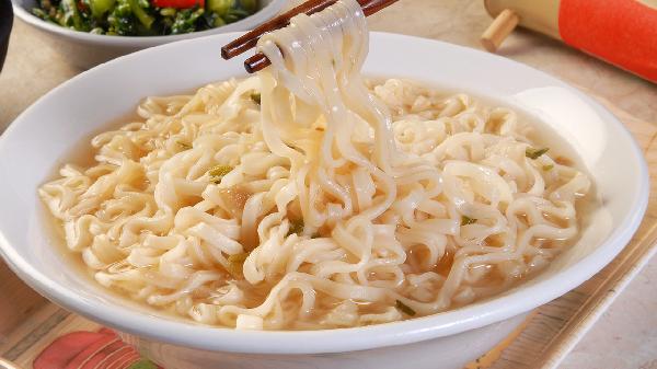 天天吃面条？当心身体悄悄抗议！5个关键点帮你避坑