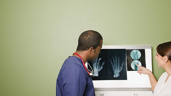 体检大便取样要取多少量