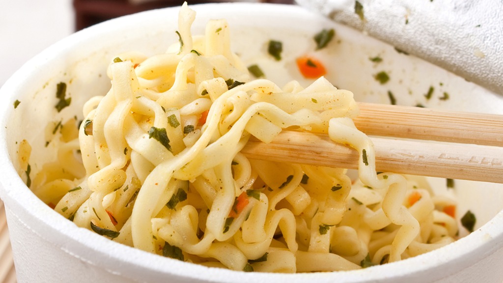 控糖必看！这3种面食正在偷走你的健康，第一个就中招