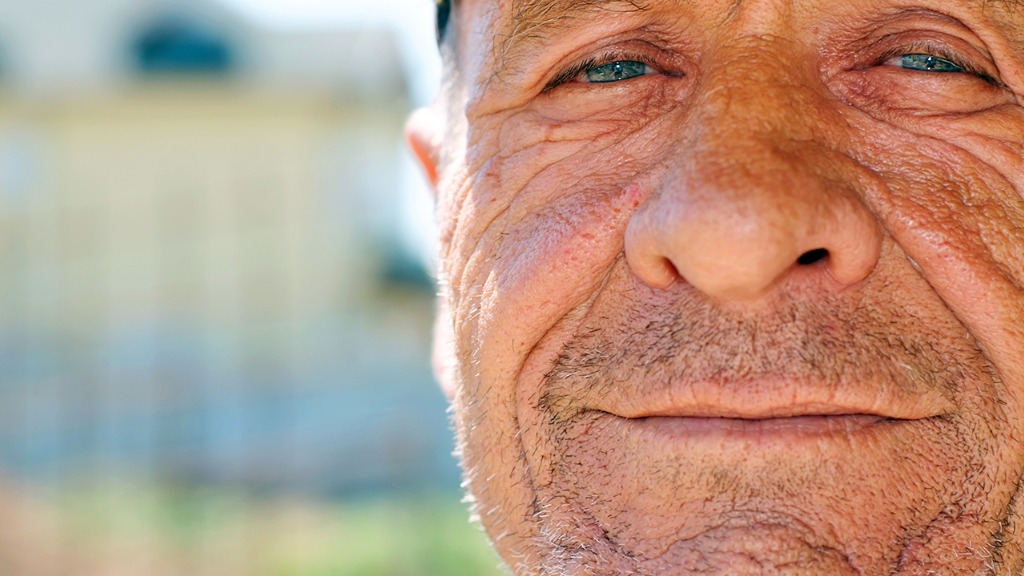 人活多久，看脸就知道？寿命长的人，脸一般有这几个特征