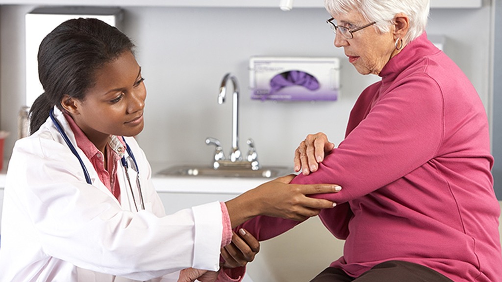 老年人饮食新发现！医生强调：少盐少油不如坚持这4个习惯