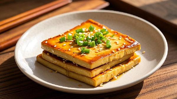 香干新吃法！加芹菜简单一炒，下饭神器竟这么便宜