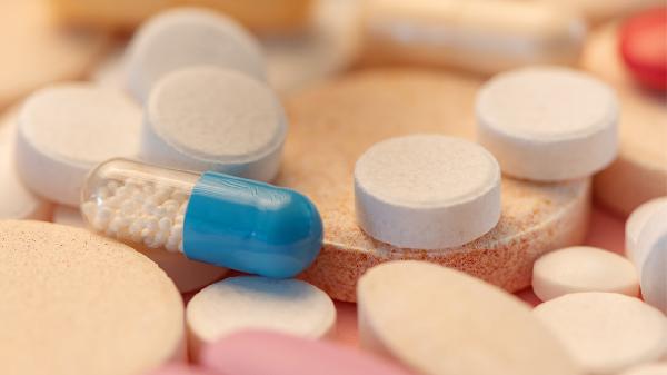 卡培他滨片的药物相互作用是什么？