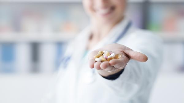 硫酸亚铁缓释片是补铁的药物吗