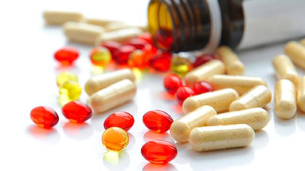 特殊人群应该怎样使用头孢克肟胶囊？