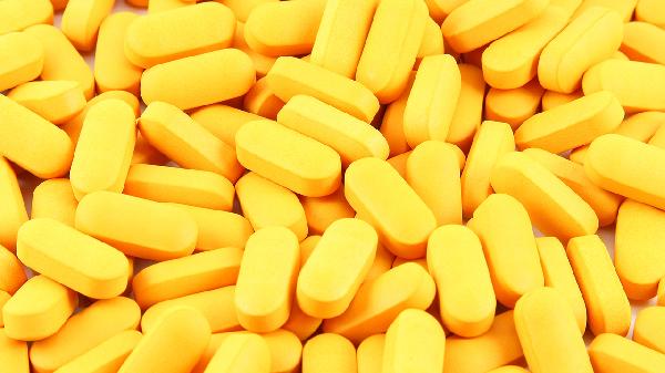 退休金都花在这上面？5种保健品被扒皮，医生怒斥：快扔掉