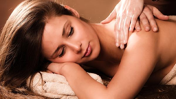 女性私密按摩精油怎么用？这样用精油，精准保养私处!