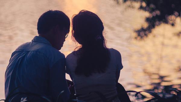 为什么被甩的人反而先走出来？感情里的这个悖论太真实了