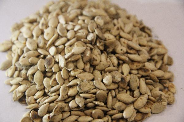 鼻孔发痒的原因是什么以及应该服用什么药物