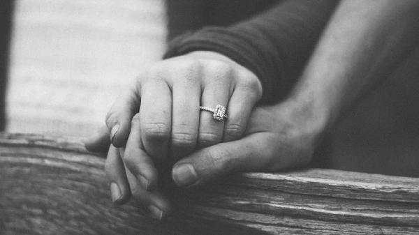 婚姻保鲜秘诀：深情不如这招管用，过来人都懂