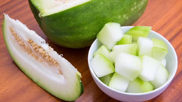 冬瓜是减肥“好帮手”?医生强调:吃冬瓜时,2个搭配禁忌多留意