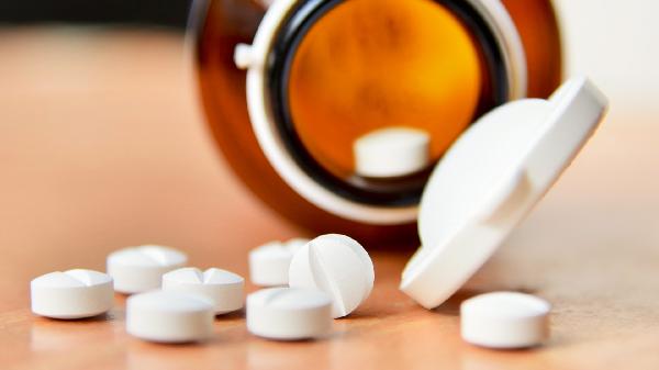 何种药物对祛除痘痘最有效