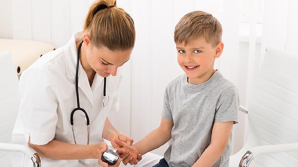 儿童体检发现扁桃体发炎要治疗吗？