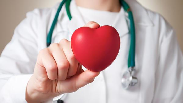 体检显示心血管堵塞应该怎么治疗