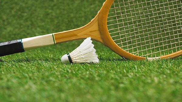 打羽毛球膝盖疼如何恢复