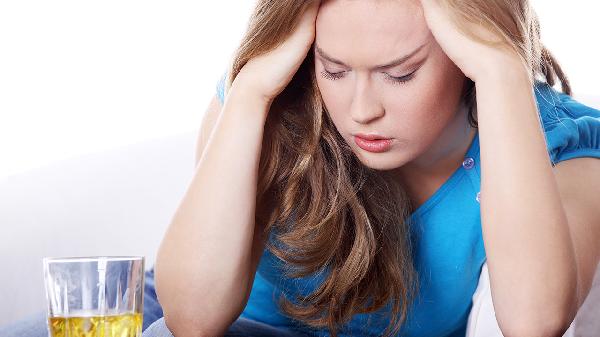 吃消炎药能喝酒吗