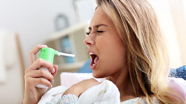 口腔溃疡还是舌癌溃疡？关键看4点！6类人溃疡更易癌变！