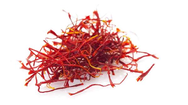 金银花是养生好物？泡水喝或能缓解5种常见问题，不妨试试