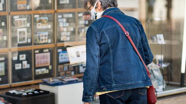 衣服上的果汁渍怎么去除