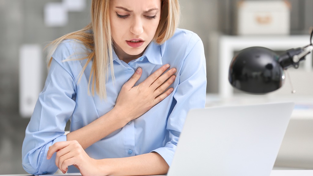 调查241名乳腺癌死者,发现患乳腺癌的人,有几个特点