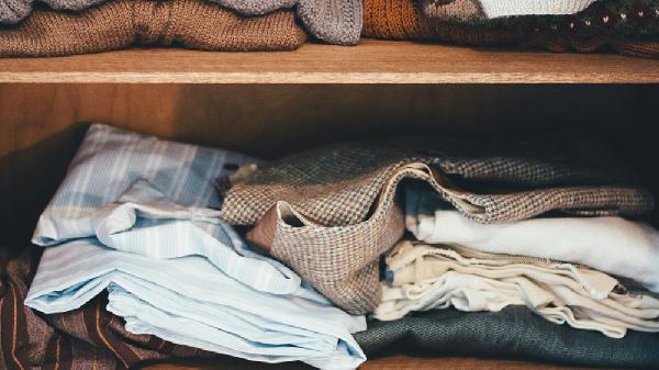 衣服上的露渍怎么清洗