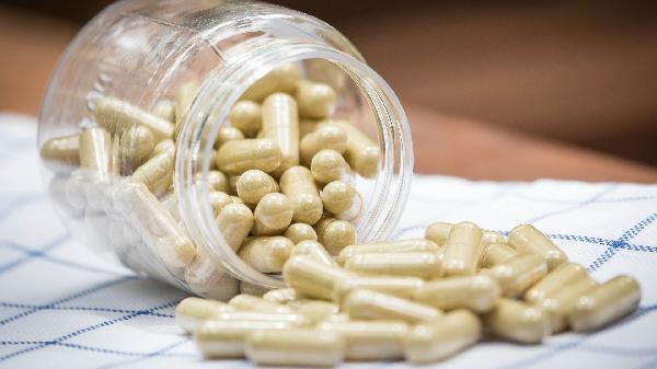 重酒石酸卡巴拉汀胶囊是治疗什么的