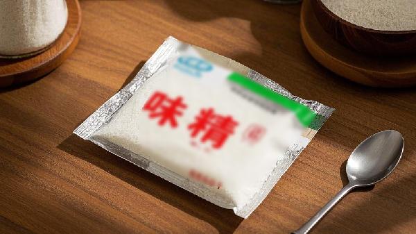 56岁大姐习惯炒菜放味精，3年后体检，医生：你平时吃什么？