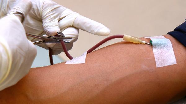 60岁大姐高血脂,从此再也不吃肉和油,3年过去,血脂有变化吗?