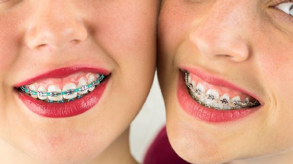 活动假牙的优点和缺点是什么