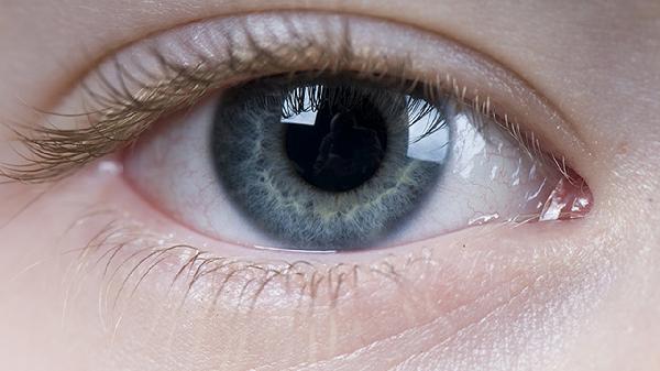 眼带大用什么方法消除