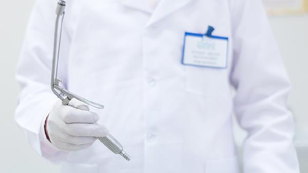 皮下脂肪瘤挤出来