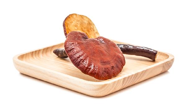 用灵芝泡酒有什么功效