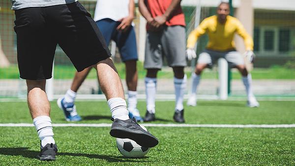踢足球的好处有哪些