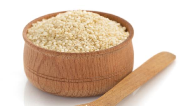 女子确诊骨质疏松，天天吃芝麻糊，半年后复查，医生：咋吃的