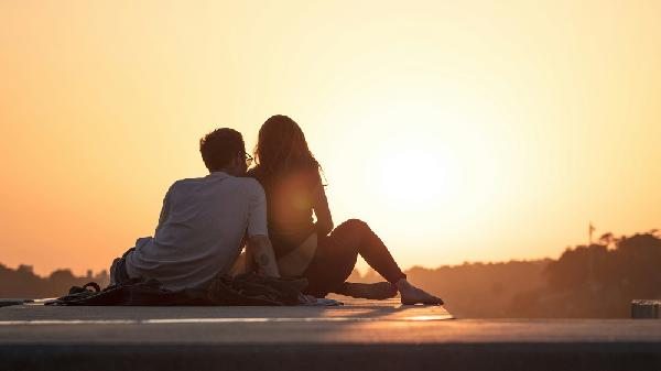 不管是夫妻还是情人，做到“3个不”，往往会更亲密