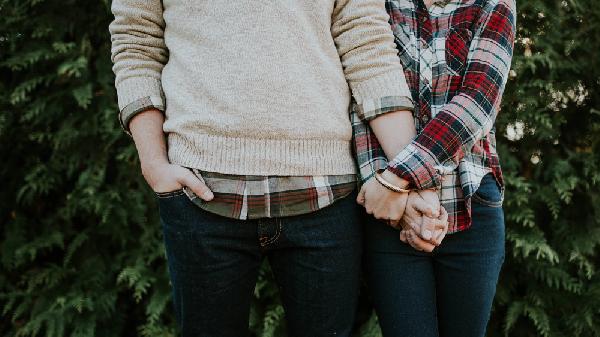 夫妻之间，如果你老公有这些特征，往往说明你嫁了一个好男人