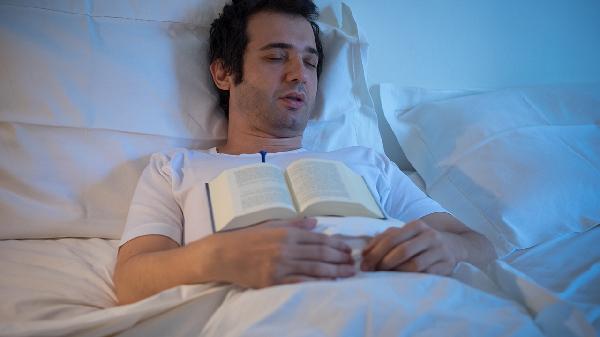 晚上十点睡觉错了?医生建议:过了,睡觉要尽量做到这4点