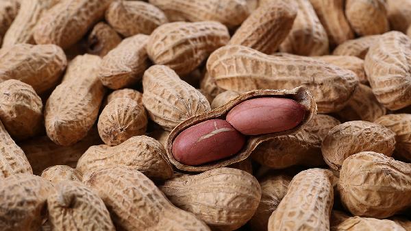 花生竟然立大功?研究证实:每天10粒,胰岛素敏感度或提升25%?