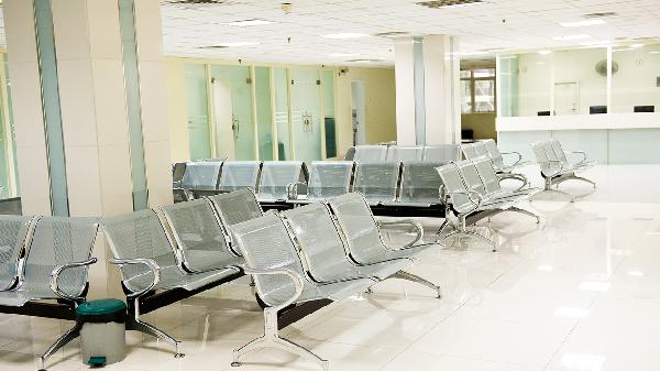 湿气重到医院挂哪个科