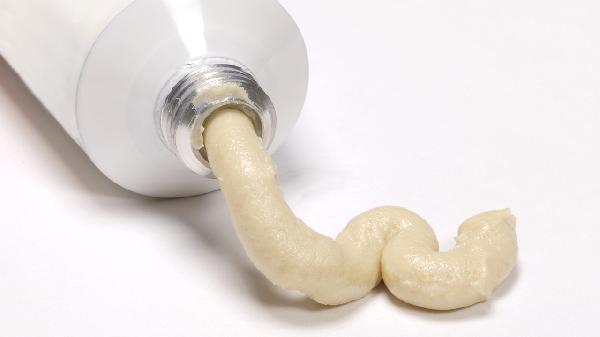 复方酮康唑软膏治疗什么病