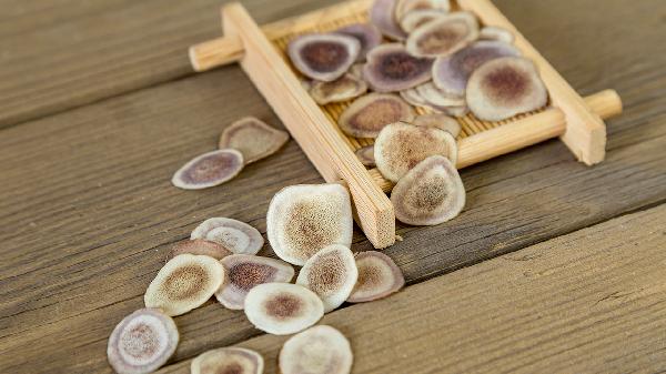 红霉素眼膏是中药还是西药