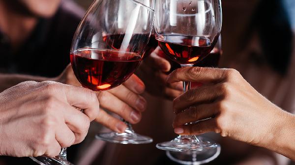 长期喝红酒好处和坏处
