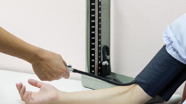 一量血压就紧张血压就高怎么办