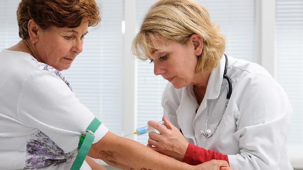 老人胡思乱想是什么病